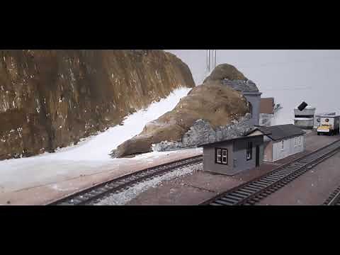 Running three locomotives together with my MRC Tech 4 260.