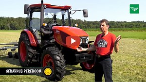 Dit is de Zetor Major CL 80 van Gerardus Pereboom uit Eesveen. Hij is hobbyboer met drie koeien. Waarom kopen mensen een Zetor?? -- Nieuwe Oogst