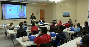 West Waco Library hosts CPR training course