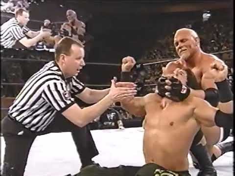 Rico Constantino vs Ron "H2O" Waterman (WWF Dark Match 1/8/02)