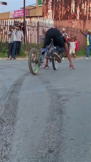 Bicycle Touchdown style, spinning