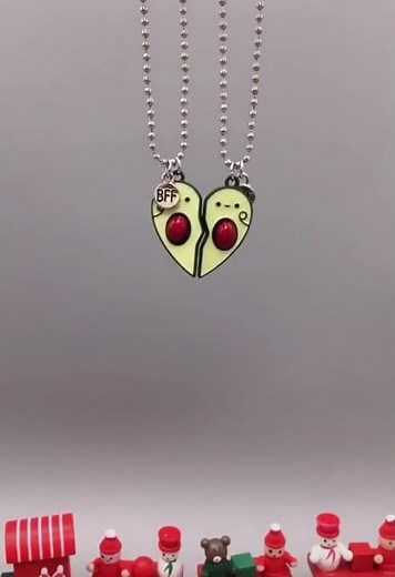 Discover the Real cute best friend necklaces, best gift for your friends 2