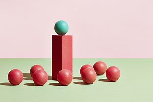 Os verbos obedecer e desobedecer exigem preposição? Professor de português explica