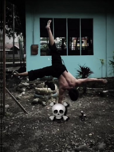 My forgotten combo 😓 #hero_calisthenics #foryou #courage #fblifestyle | Hero Pelenio