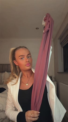 Unboxing My Latest Boohoo Haul: Gym Wear and More