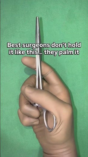 Stop Holding Your Needle Holder Like This | Palming Technique #surgicalskills