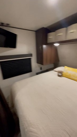 $13,000 • 2018 Jayco Jay Flight SLX 212QB Jayco JAYFLIG 2018 Jay Flight SLX 212QB 24” foot Excellent condition Everything works New electronic panel Just Winterized Stored Inside Super cute Queen size bed 2 TV’s Awning with LED lights No Slide Sway Hitch Comes with a Honey wagon with many accessories. https://www.facebook.com/marketplace/item/1176744964553432/ | Lori Share Davidson