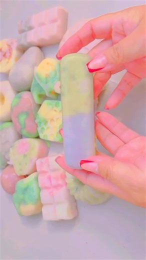 ASMR Slime Wax YouTube on Instagram: "Wax slime cracking for relaxing #asmr #satisfying #wax #relaxing #crunchy"