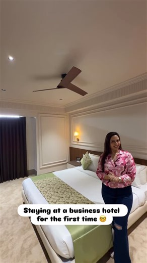 Garima Goel | Actor, Content Creator, Sony Artisan | If luxury, comfort & convenience had one address—it would be Biznotel by Pride ✨ @biznotelbypridesurat ✔️ Largest banquet hall for big... | Instagram