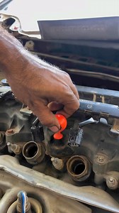 18K views · 89 reactions | How to check engine oil level with engin oil stick 03088734241 #alsharifauto #mz #shani #liquimoly #catalyticconverter #fix #avarage #Noise #toyota #advice #engine #hafizabad #fuelavarage #AC #Google #badsound #tips #tunning #Famus #Foryou #Tiktok #Million #trending #carmaintenance #workshop #injectioncleaner | Al Sharif Auto Care | Facebook