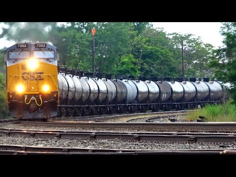 2 Big CSX Manifest Trains Meet! CSX Tanker Train Rounds Big Curve! CSX Train Gives Us The Horn+ More