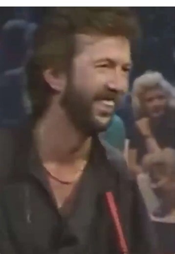 Eric Clapton & George Harrison's Epic Solos on Blue Suede Shoes