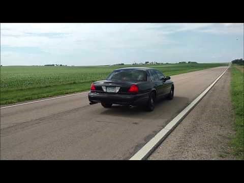 2008 Crown Victoria P71 Exhaust - Straight Pipe & Burnout!