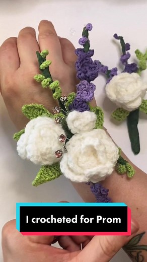 DIY Crochet Corsage and Boutonnière for Prom
