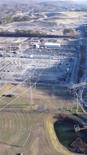 AI Infrastructure: Who Wins the GPU, Power, Fiber Race