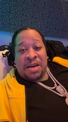 Izzyloco on Instagram: "EXCLUSIVE RELEASE IN DA MAKING🔥 Grind Gang & Eastside kboy connection resulted in “LETS SLIDE” Yall leave ya comments. COMING SOON……"