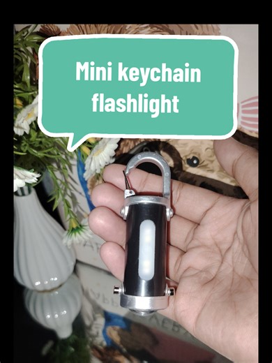 Puwede dalhin kahit saan. MINI Keychain flashlight rechargeable. #emergencylight #flashlight #miniflashlight #tiktokshop #trendingproducts