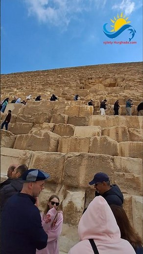 Vstupte do pyramidy Cheopse! 🤩 Náš krátký průvodce srdcem starověku