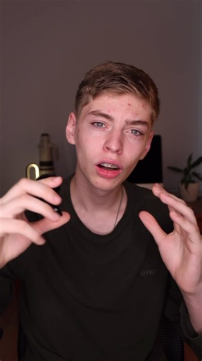 Aperture Priority (Av / A) is one of the best modes to learn and keep using, even as a pro. You choose the aperture (how blurry the background is how much light comes in) and your camera automatically adjusts the shutter speed to balance the exposure. ✅ Perfect for beginners because you can focus on depth of field without stressing about every setting. ✅ Perfect for pros because it’s fast, reliable, and keeps you in control of the creative look—especially in changing light. Try it next time you 