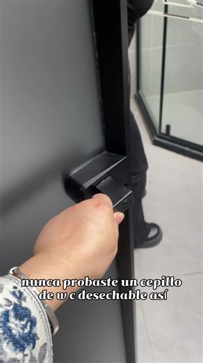 Mold & Germs Begone! Disposable Toilet Brush for a Cleaner Bathroom👍🏻 #DisposableToiletBrush #ToiletBrush #BathroomCleaning #HygienicCleaning #BathroomHacks #HomeEssentials #CleaningHacks #bathroommusthaves