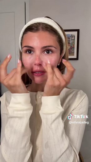 Glowy Skin Routine: Daily Microfoliant with Dermalogica