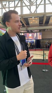 1.1M views · 221 reactions | What does URL stand for?  #dreamhack #gamingcommunity #gamers #gamerlife #dhstockholm | DreamHack | Facebook