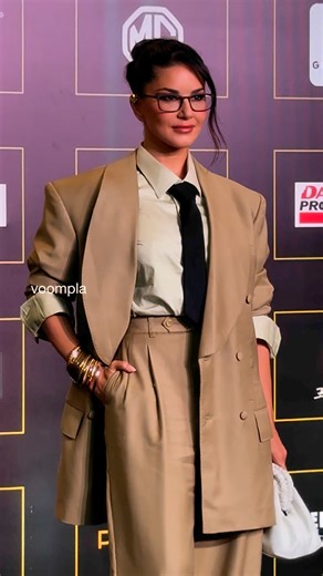 20K views · 299 reactions | Suited and booted‍♀️ Sunny Leone rolls into JW Marriott Juhu for an industry event | Voompla | Facebook