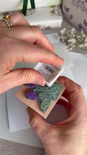 Spring Cards with Flora Flower Stamps 🌼 | The English Stamp Company