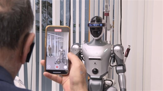 China's rural tour: From high-tech labs to village life