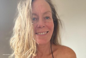 S32 First Time Fuck Machine - Mrs Evie Mae Official Profile | LoyalFans