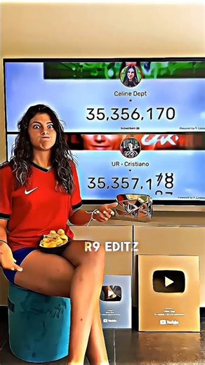 YouTubers Reaction To Ronaldo's Subscribers 🤯🔥