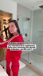 If you’re doing all the supplements but your antibodies won’t budge, this is for you 👀 Here’s what actually moves the needle 👇 🥗 Eat real, whole foods Ultra-processed foods drive inflammation and immune activation. Whole foods help calm the immune system, support gut health, and give your thyroid the nutrients it needs to heal. 🏋️‍♀️ Choose the RIGHT workouts Overtraining and intense cardio = higher cortisol → more thyroid stress → higher antibodies. The goal is movement that supports your n