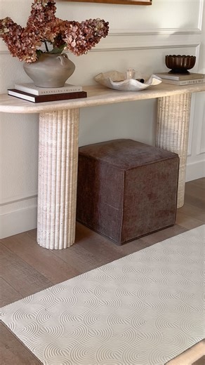 The entryway upgrade your home will thank you for. Product: The Insider Style: Dreamweaver (Cloud) Size: Runner #entryway #homeupgrade #homedecor | Porte Hall