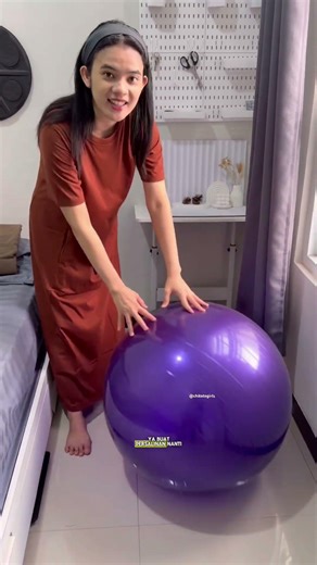 Gym ball olahraga lancarkan persalinan #workout #gymball