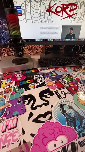 31K views · 990 reactions | The awesome team at Artgecko Sketchbooks now make a super convenient A5 Freestyle Sketchbook. Here is the first doodle in mine. #artgeckogallery #sketchbook #posca | Doodle with Korp | Facebook