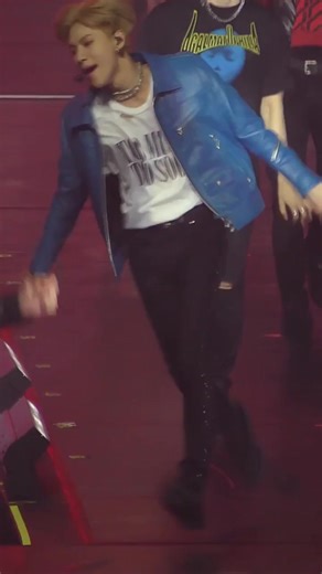 Taemin will always be famous & fabulous. The best dancer of kpop ✨ #taemin #leetaemin #shinee #fyp #parati