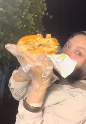 Dipy Burger: How to Try the Famous Dipy Burger