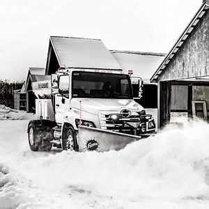 Ask Putnam Truck about FISHER® industry-leading INTENSIFIRE™ LED headlights for your snowplow. | Fisher Plows