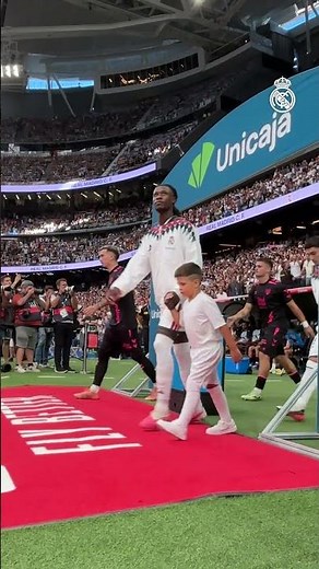 Nothing like walking out at home 🏟️