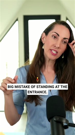 272K views · 1K reactions | Learn the secrets of becoming irresistibly approachable with 7 easy tips. ✨ Read more about how to be approachable here: https://buff.ly/3RTv997 #Approachable #RecoveringAwkwardPerson | Vanessa Van Edwards | Facebook