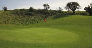 Do You Have to Remove the Flagstick Before Putting?