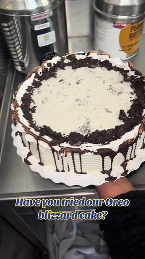 Check out how we make our DQ Oreo Blizzard cake 😃 #dairyqueen #summer #fyp #fypシ #icecream #oreo #cakedecorating #viral
