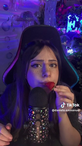 ¿Fresa falsa o verdadera? 🍓 ASMR y sonidos satisfacientes