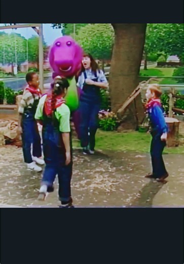 Turkey in the Straw: Fun Barnyard Dance with Barney