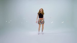 Découvrez le nouveau single de Lou Musique "Besoin d’air" 🤩 nouvel extrait de son album "Danser sur tes mots" 🎬 Clip disponible sur sa chaîne YouTube 🤓😎 🎧 Son album "Danser sur tes mots" est disponible ici 💃 : lnk.to/LouDanserSurTesMots | TF1