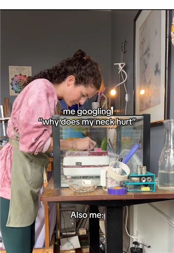 Truly a mystery. Anyway.. #badpostureclub #artist #chronicneckpain #creatorproblems #workfromanywhere