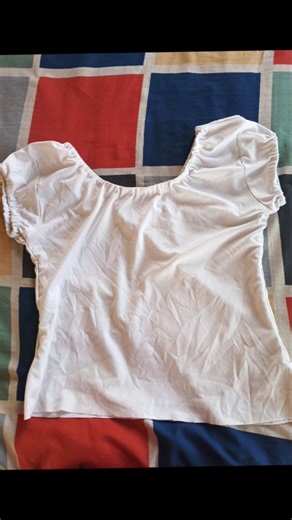 let's make a top from t-shirt 🌸👕 #diy #fashion