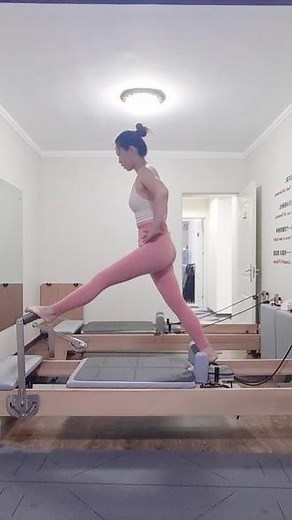 默默练习是我现在最喜欢的事很少发圈了，调整一下！以后每天至少一条作品