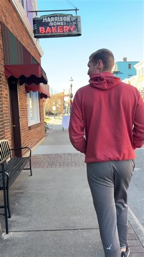 Such a fun Tuesday morning 💗💗 #donuts #breakfast #bf #morning