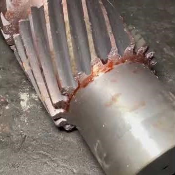 The Art of Heavy Forging: How Raw Iron Becomes a Massive Double Helical Shaft